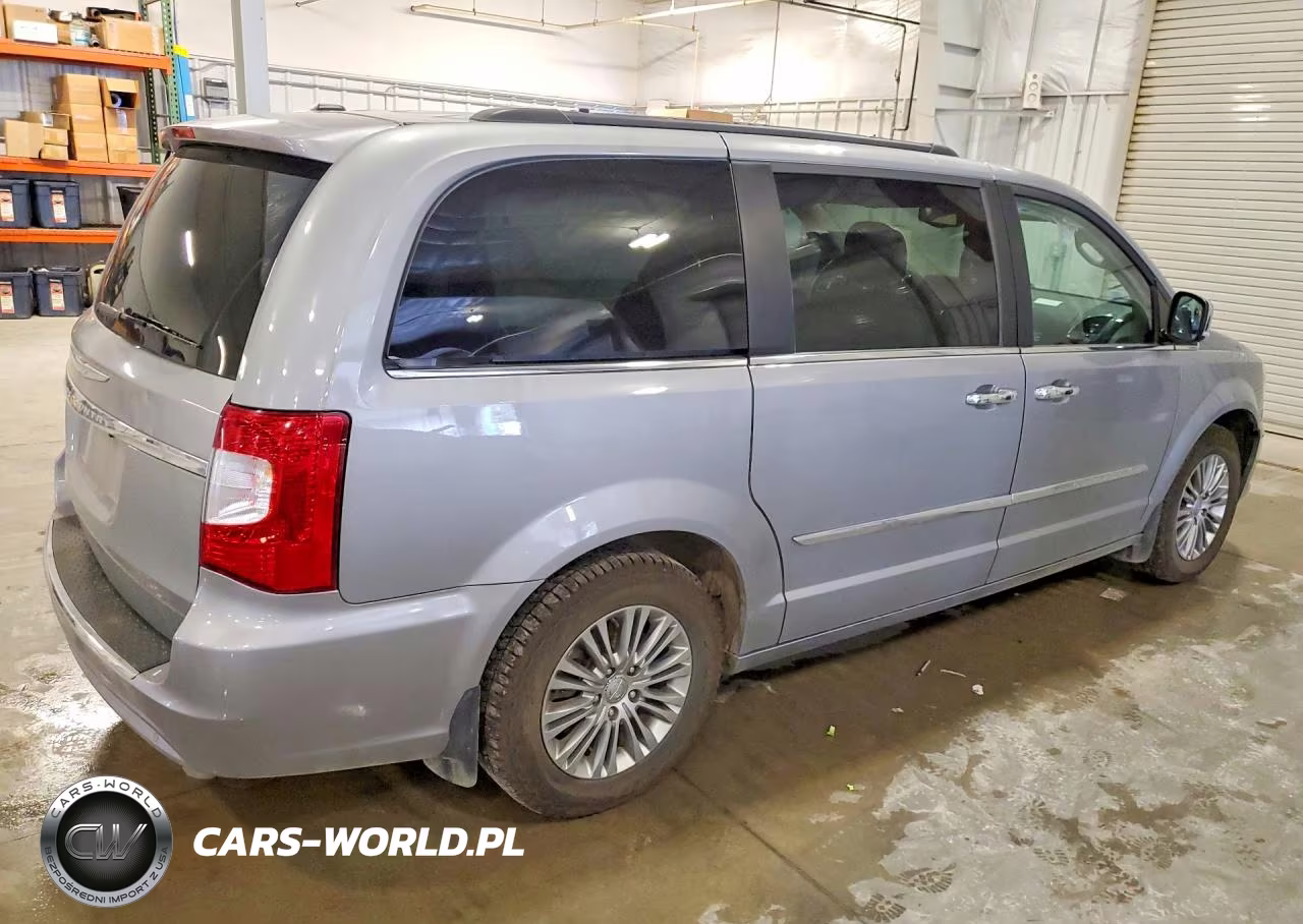 2015 Chrysler Town & Country Touring L VIN:2C4RC1CG0FR514829 - 3