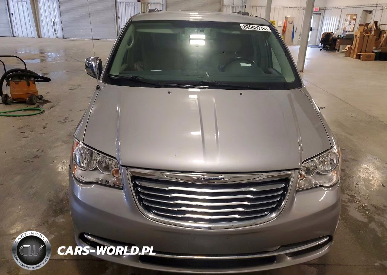 2015 Chrysler Town & Country Touring L VIN:2C4RC1CG0FR514829 - 5