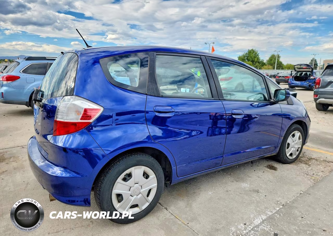 2012 Honda Fit VIN:JHMGE8H35CC040542 - 3