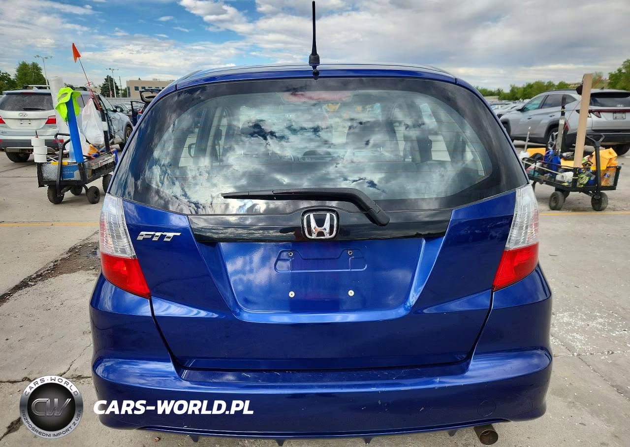 2012 Honda Fit VIN:JHMGE8H35CC040542 - 6