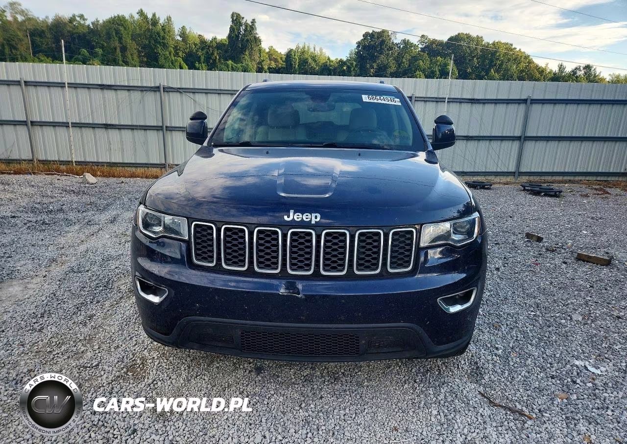 2017 Jeep Grand Cherokee Laredo VIN:1C4RJEAG2HC638127 - 5