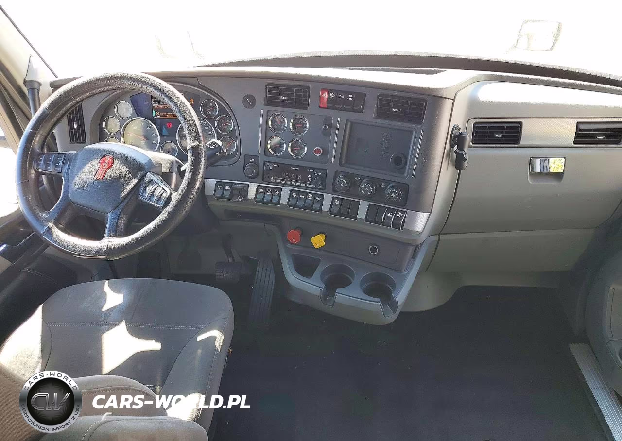 2020 Kenworth T680 Semi Truck VIN:1XKYDK9X1LJ402860 - 8