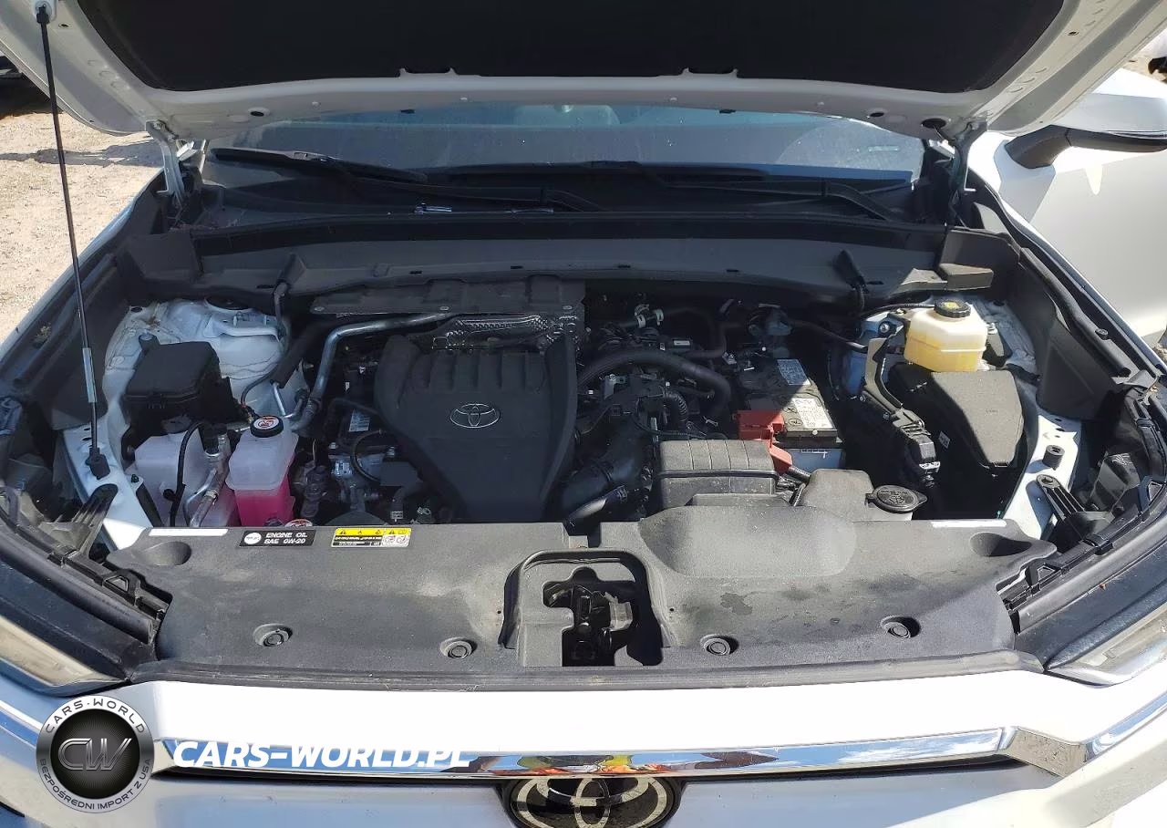 2025 Toyota Grand Highlander Xle VIN:5TDAAAA51SS033185 - 12