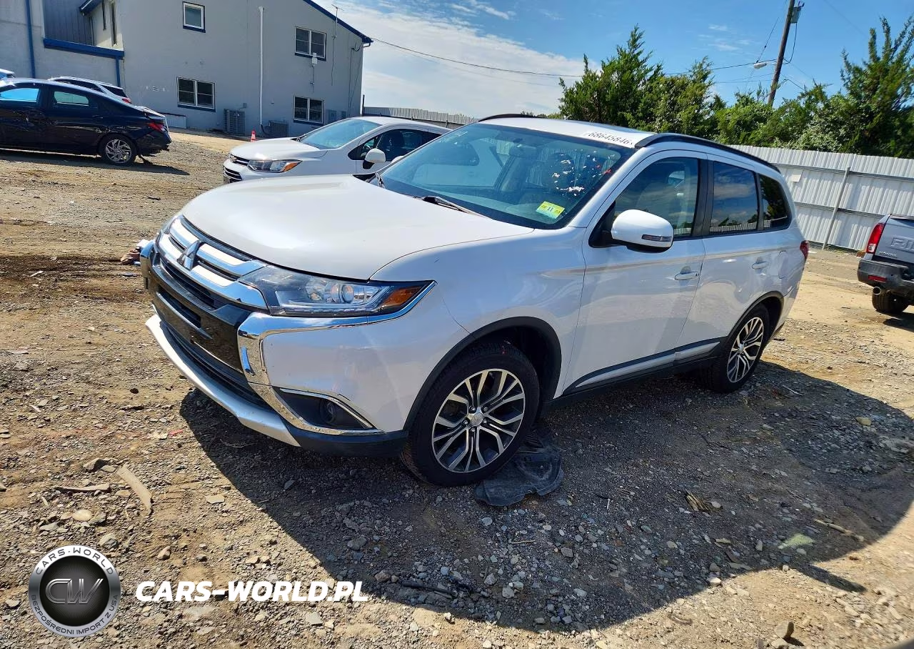 2016 Mitsubishi Outlander Se – zdjęcie 1 z 12