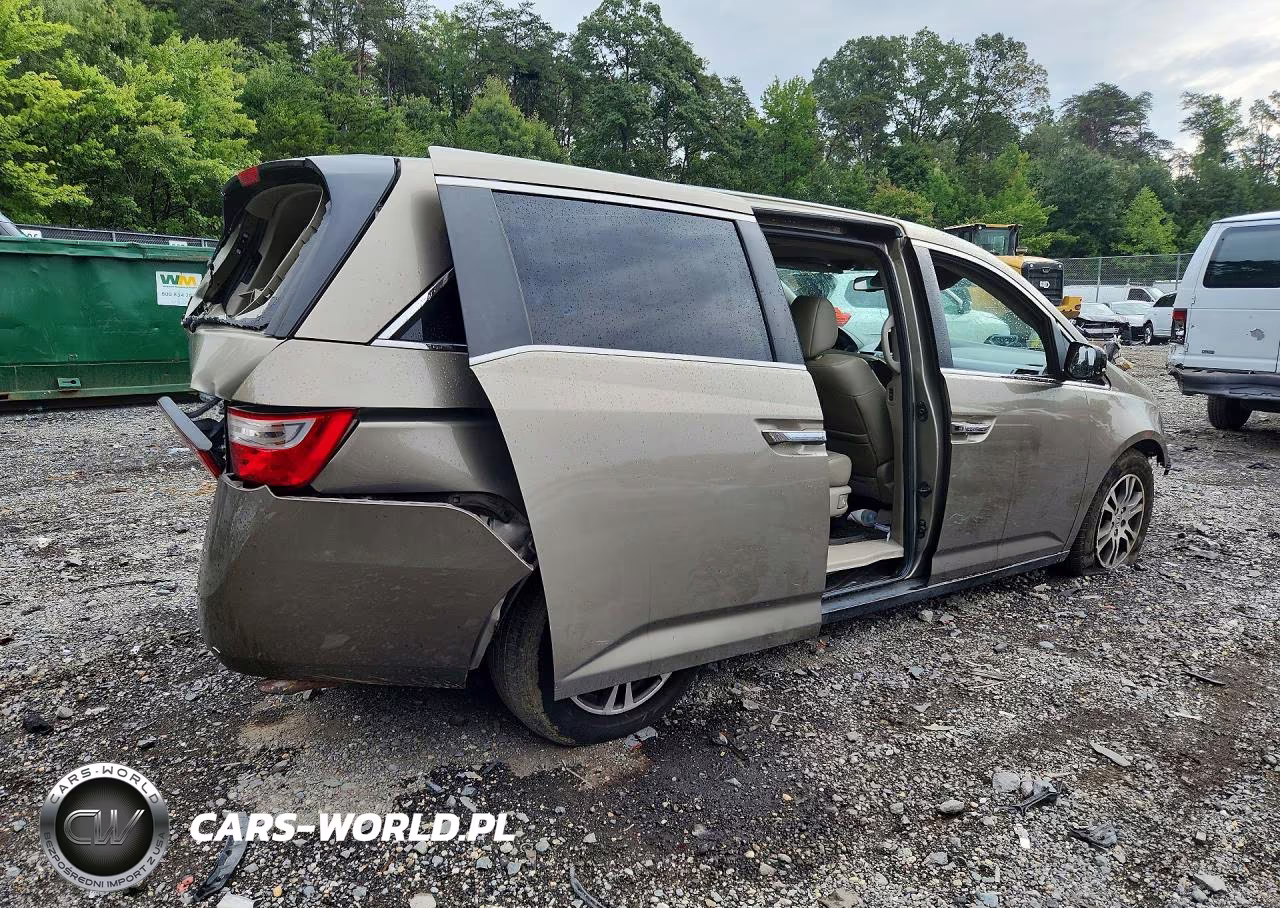2013 Honda Odyssey Exl VIN:5FNRL5H66DB070159 - 3