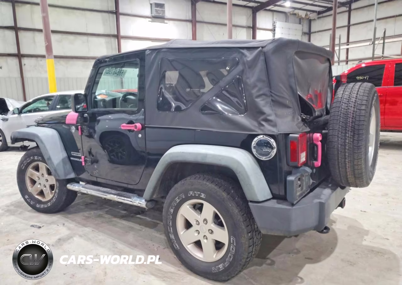 2011 Jeep Wrangler Sport VIN:1J4AA2D13BL576824 - 2