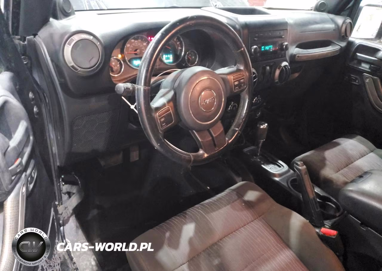 2011 Jeep Wrangler Sport VIN:1J4AA2D13BL576824 - 8
