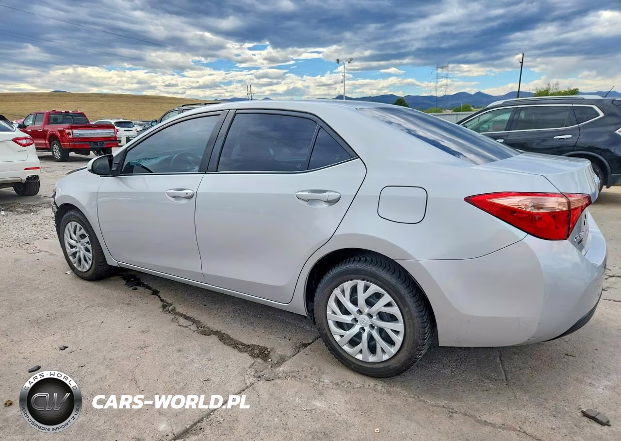 2017 Toyota Corolla Le VIN:2T1BURHE7HC752104 - 2