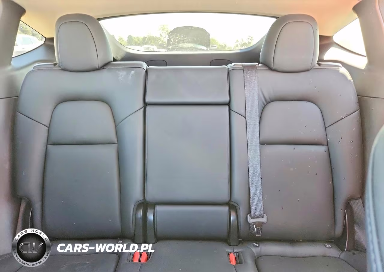 2020 Tesla Model Y VIN:5YJYGDEE0LF042071 - 10
