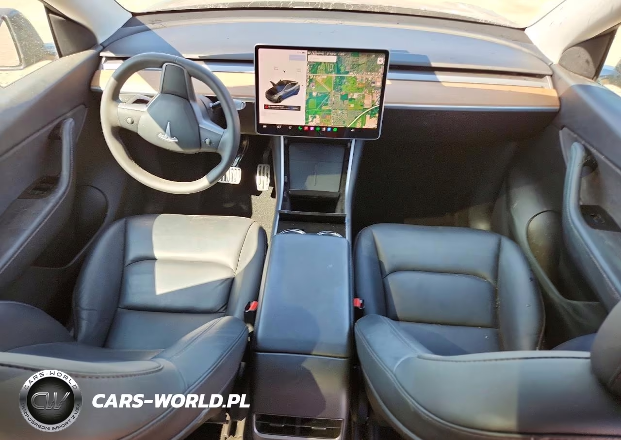 2020 Tesla Model Y VIN:5YJYGDEE0LF042071 - 8