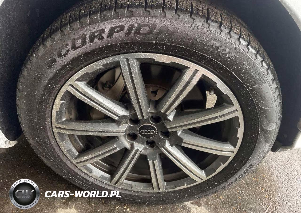 2023 Audi Q7 Premium Plus VIN:WA1LCBF72PD018887 - 11