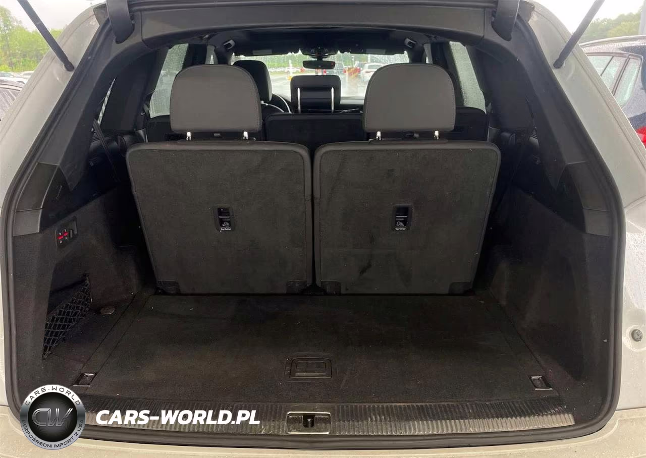 2023 Audi Q7 Premium Plus VIN:WA1LCBF72PD018887 - 12