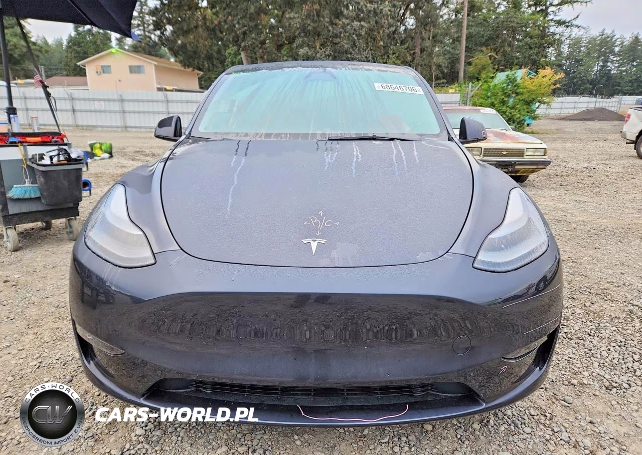 2024 Tesla Model Y VIN:7SAYGAEE4RF986398 - 5
