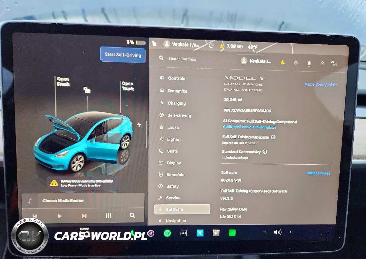 2024 Tesla Model Y VIN:7SAYGAEE4RF986398 - 9