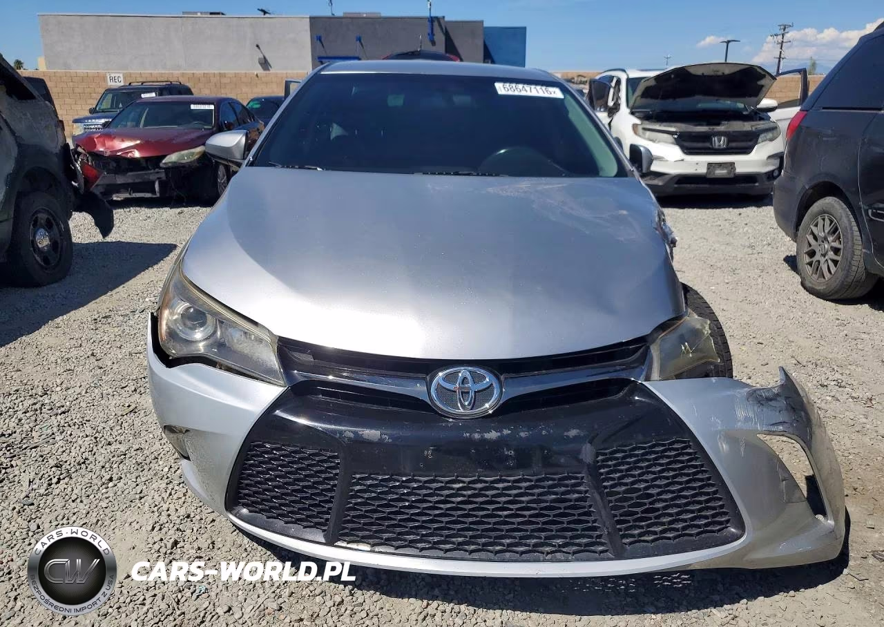 2017 Toyota Camry Se VIN:4T1BF1FK5HU744506 - 5