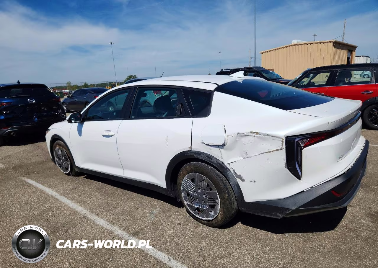 2025 Kia K4 Lx VIN:3KPFT4DE9SE240995 - 2