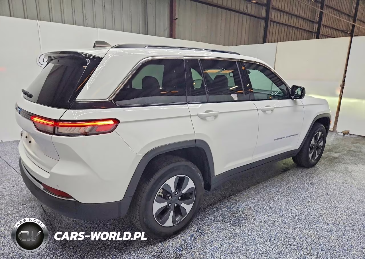2024 Jeep Grand Cherokee Limited 4Xe VIN:1C4RJYB69RC117754 - 3