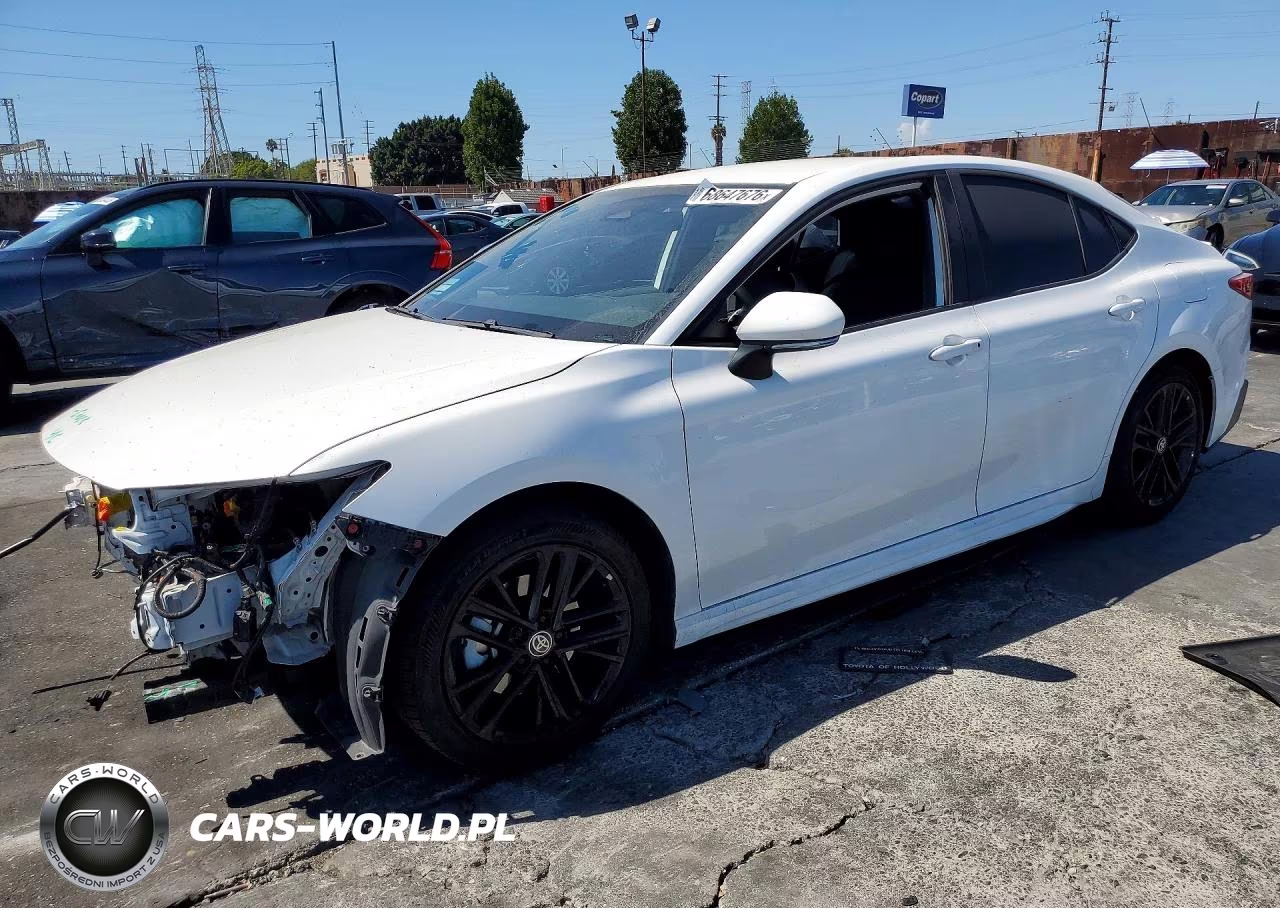 2025 Toyota Camry Se – zdjęcie 1 z 12