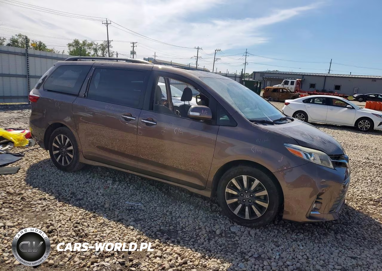 2018 Toyota Sienna Limited 7-Passenger VIN:5TDYZ3DC2JS938580 - 4