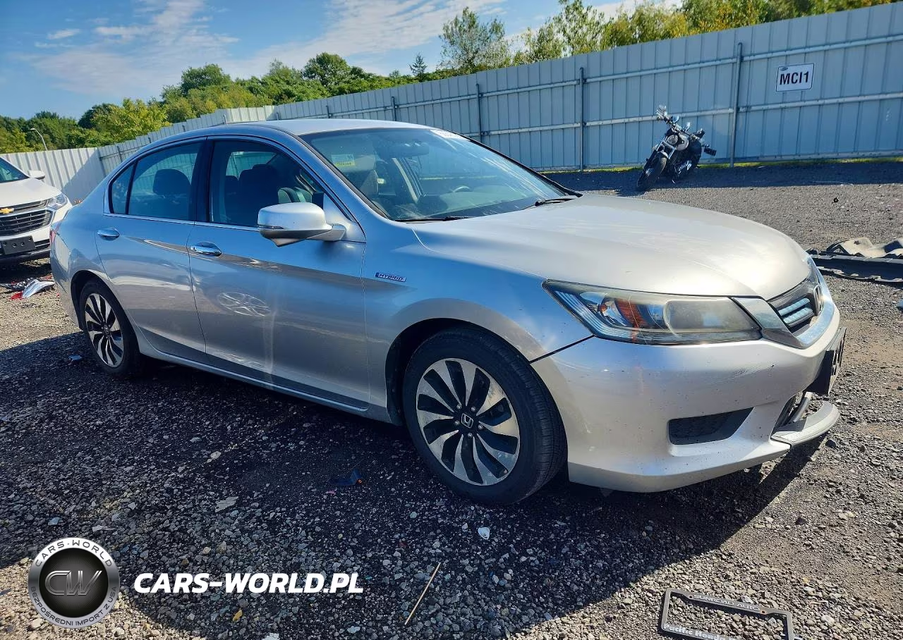 2015 Honda Accord Hybrid VIN:1HGCR6F30FA004416 - 4