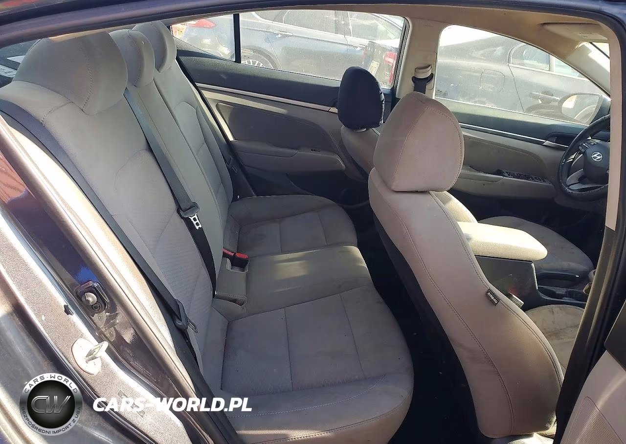 2020 Hyundai Elantra Sel VIN:5NPD84LF8LH585516 - 10