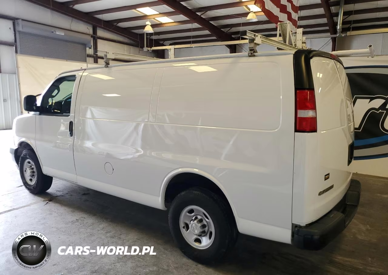 2020 Chevrolet Express G2500 VIN:1GCWGAFG0L1129869 - 2