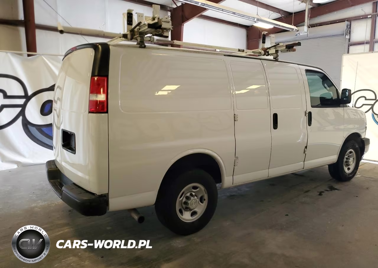 2020 Chevrolet Express G2500 VIN:1GCWGAFG0L1129869 - 3