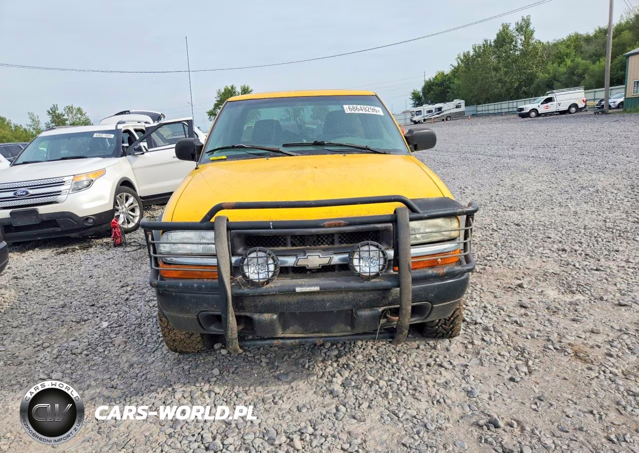 2003 Chevrolet S Truck S10 VIN:1GCCT19X838211365 - 5