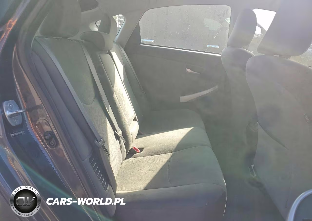 2012 Toyota Prius Two VIN:JTDKN3DUXC1595799 - 10