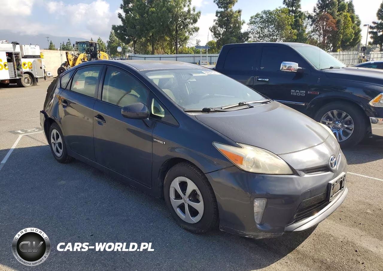 2012 Toyota Prius Two VIN:JTDKN3DUXC1595799 - 4