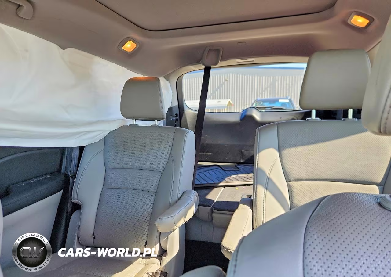 2021 Honda Pilot Elite VIN:5FNYF6H07MB000741 - 10