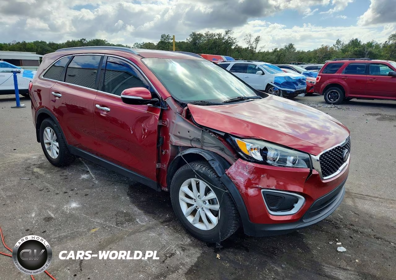 2017 Kia Sorento Lx VIN:5XYPG4A36HG275369 - 4