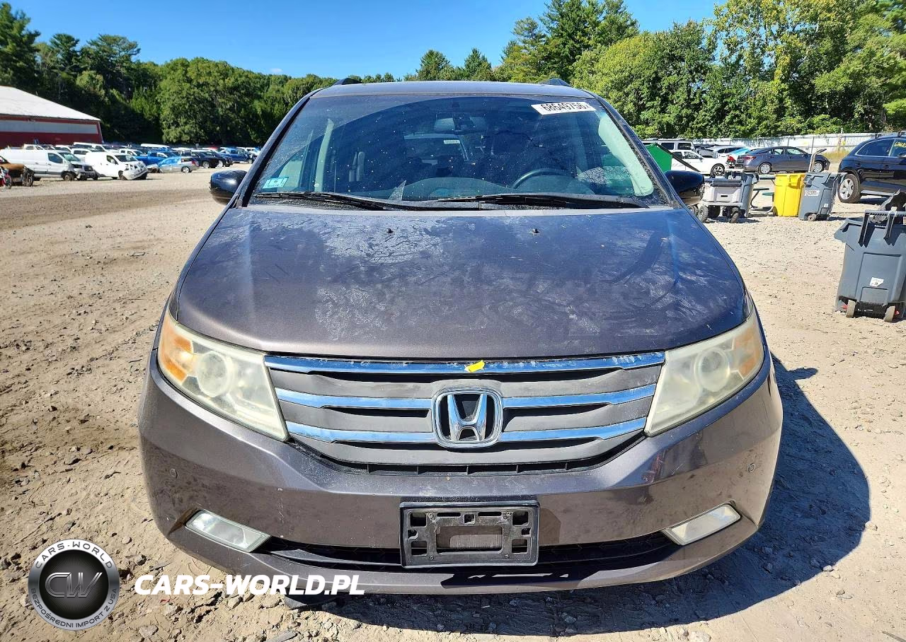 2012 Honda Odyssey Touring VIN:5FNRL5H97CB040564 - 5