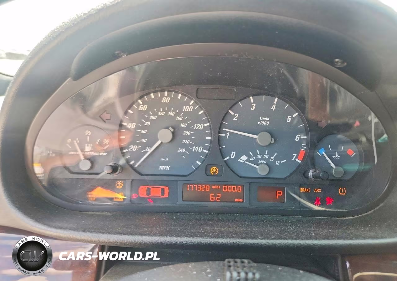 2005 BMW 325 Ci VIN:WBABW33415PL39661 - 9