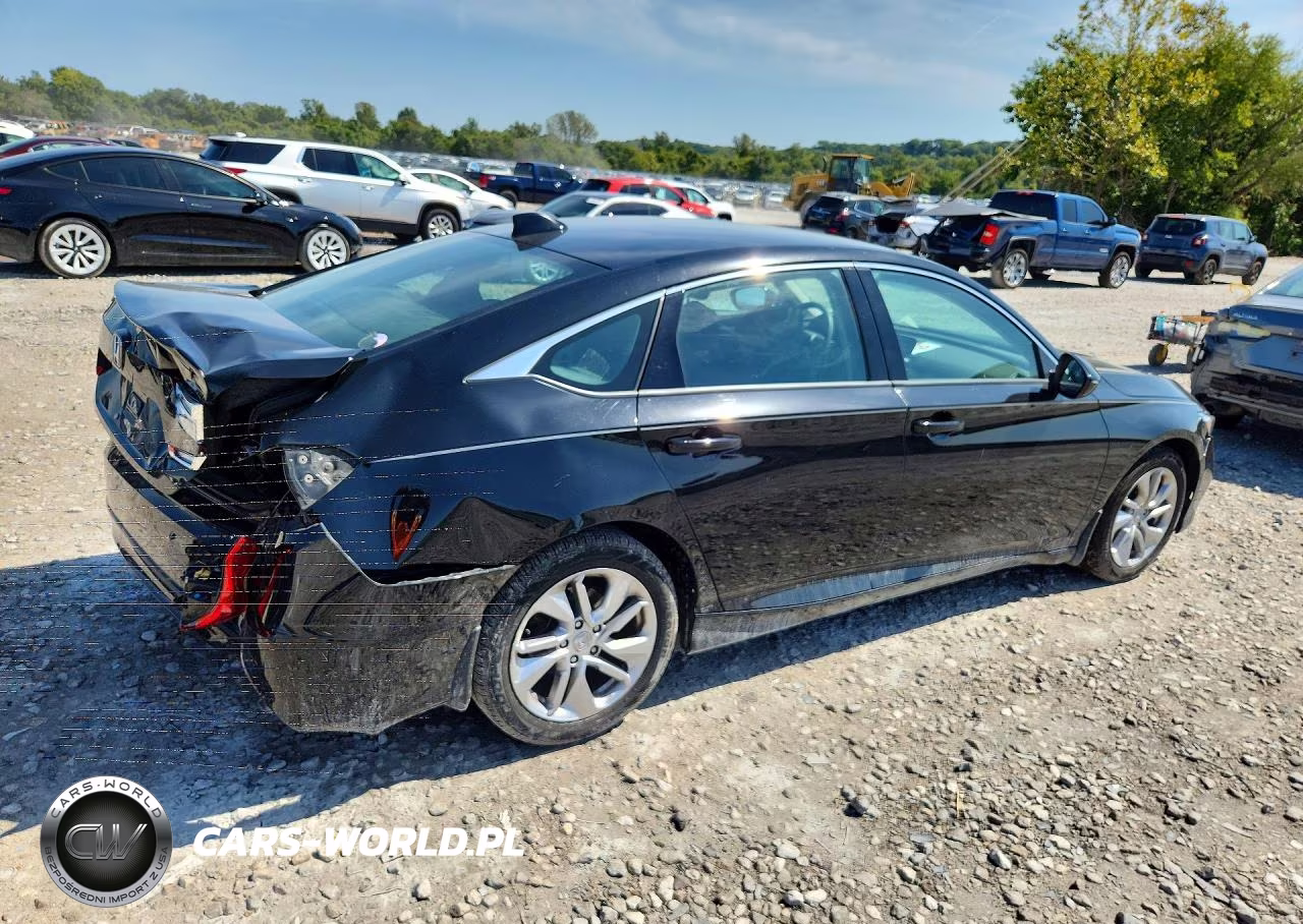 2018 Honda Accord Lx VIN:1HGCV1F1XJA247950 - 3