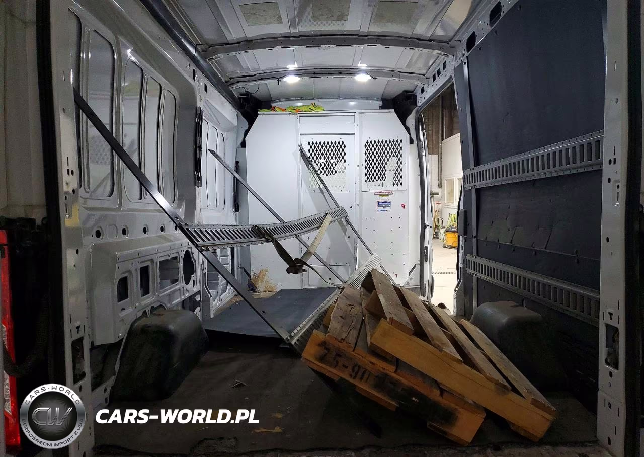 2023 Ford Transit T-250 Delivery Van VIN:1FTBR2C86PKB39513 - 10