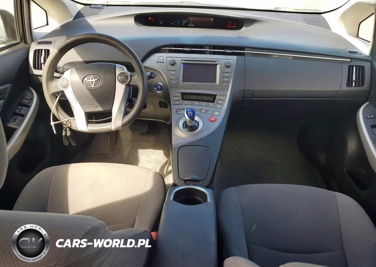 2013 Toyota Prius Three VIN:JTDKN3DU0D1701582 - 8
