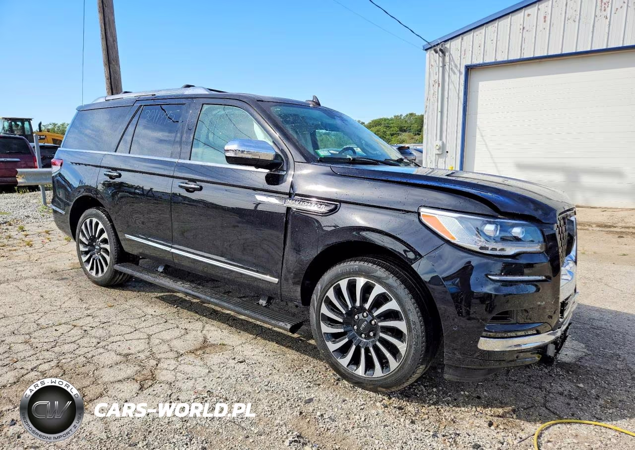 2024 Lincoln Navigator Black Label VIN:5LMJJ2TG4REL05449 - 4