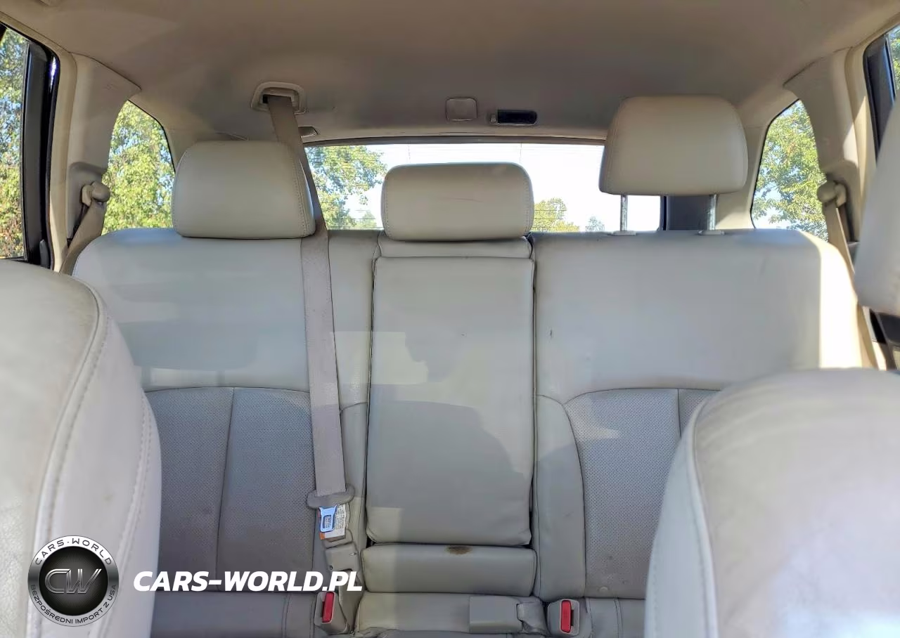 2010 Subaru Outback 3.6R Limited VIN:4S4BRDLC0A2374248 - 10