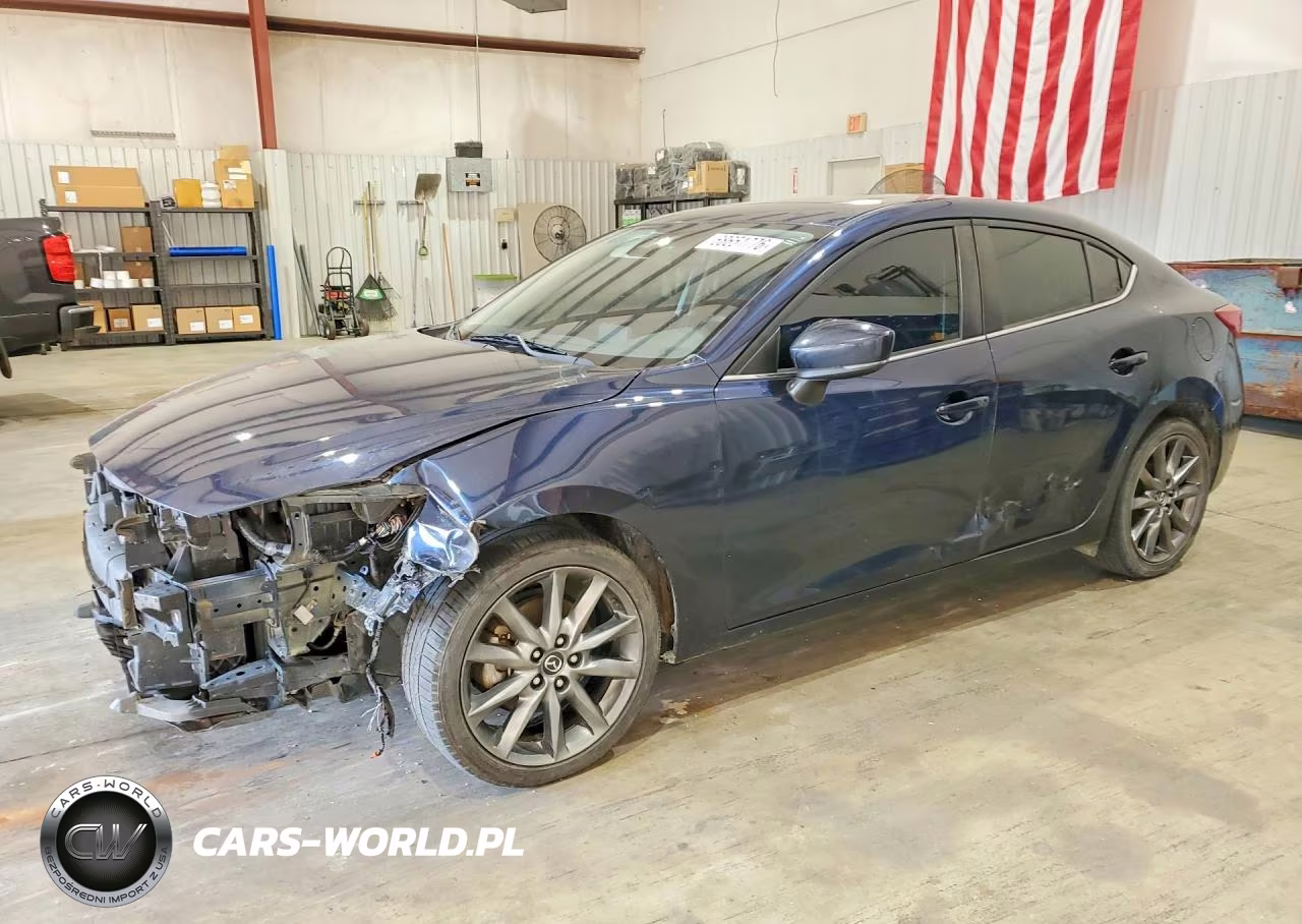 2018 Mazda 3 Touring VIN:3MZBN1V30JM266844 - 1