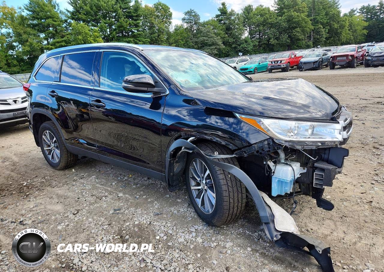 2019 Toyota Highlander Xle VIN:5TDJZRFH7KS922566 - 4
