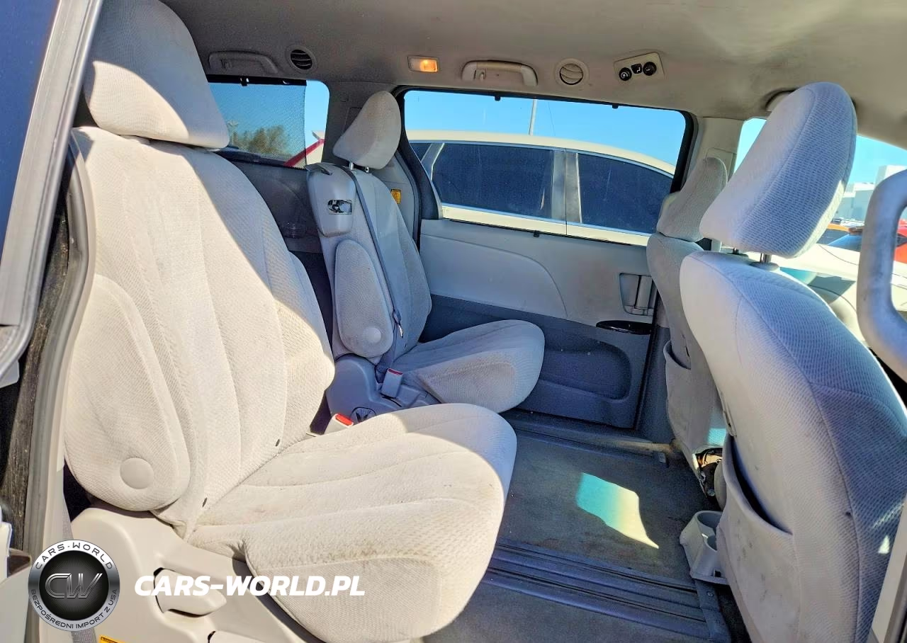 2011 Toyota Sienna Le VIN:5TDKK3DC6BS160750 - 11