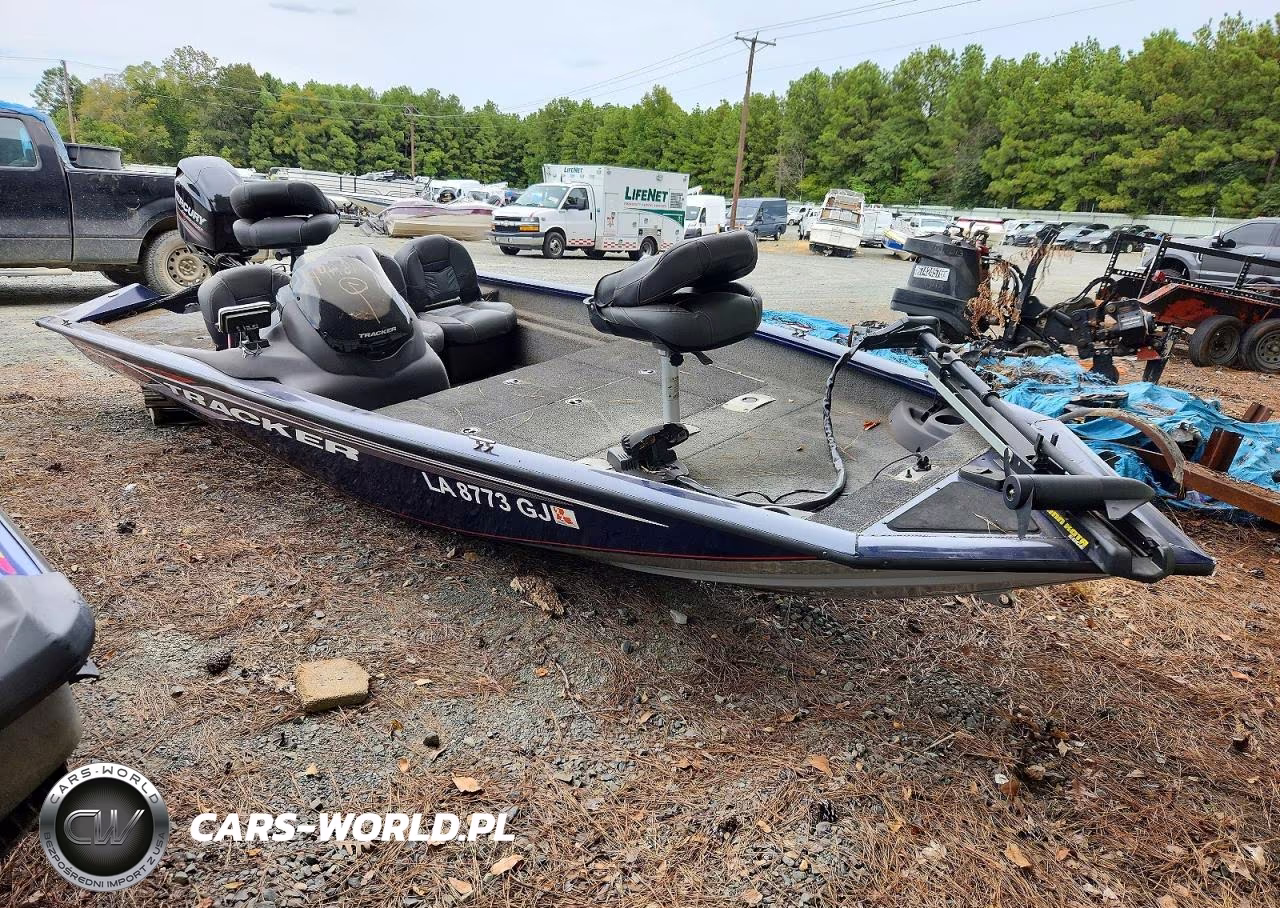 2019 Tracker Pro Boat
