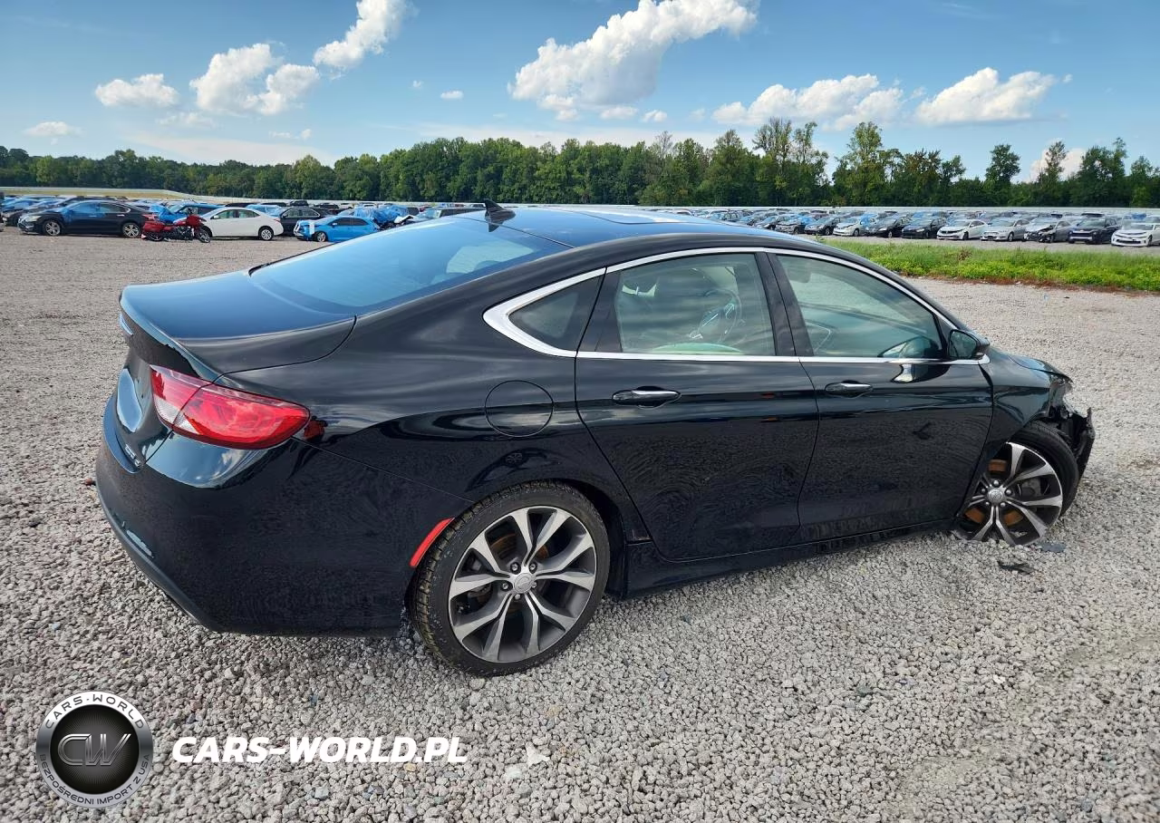 2016 Chrysler 200 C VIN:1C3CCCCG7GN135282 - 3