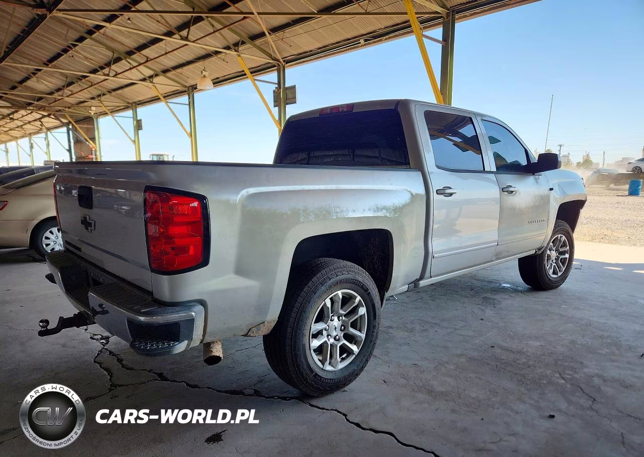 2018 Chevrolet Silverado C1500 Lt VIN:3GCPCRECXJG429236 - 3