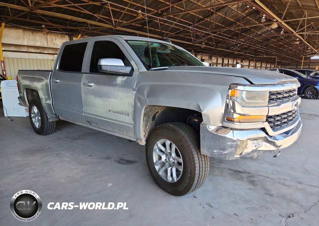 2018 Chevrolet Silverado C1500 Lt VIN:3GCPCRECXJG429236 - 4