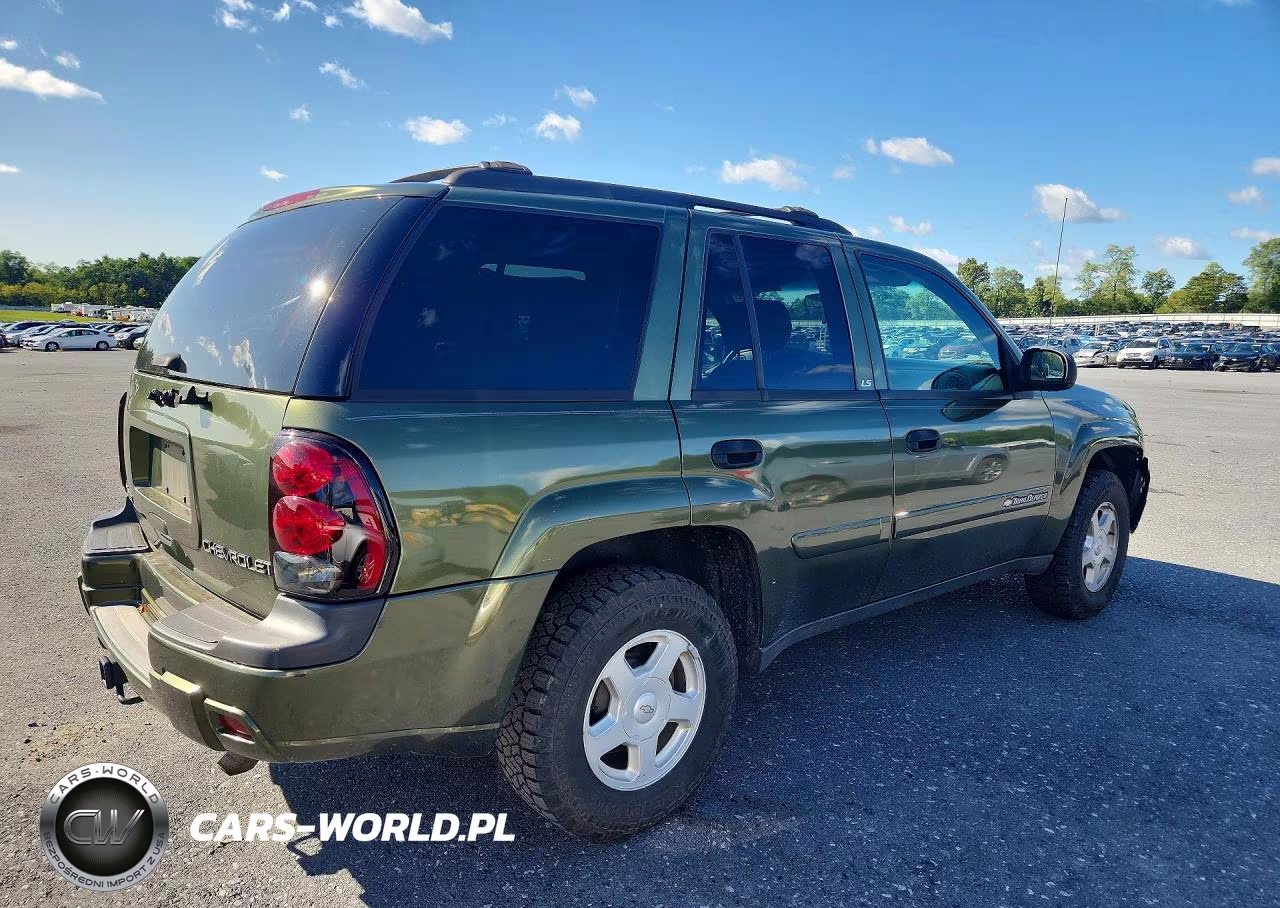 2002 Chevrolet Trailblazer VIN:1GNDT13S622298466 - 3