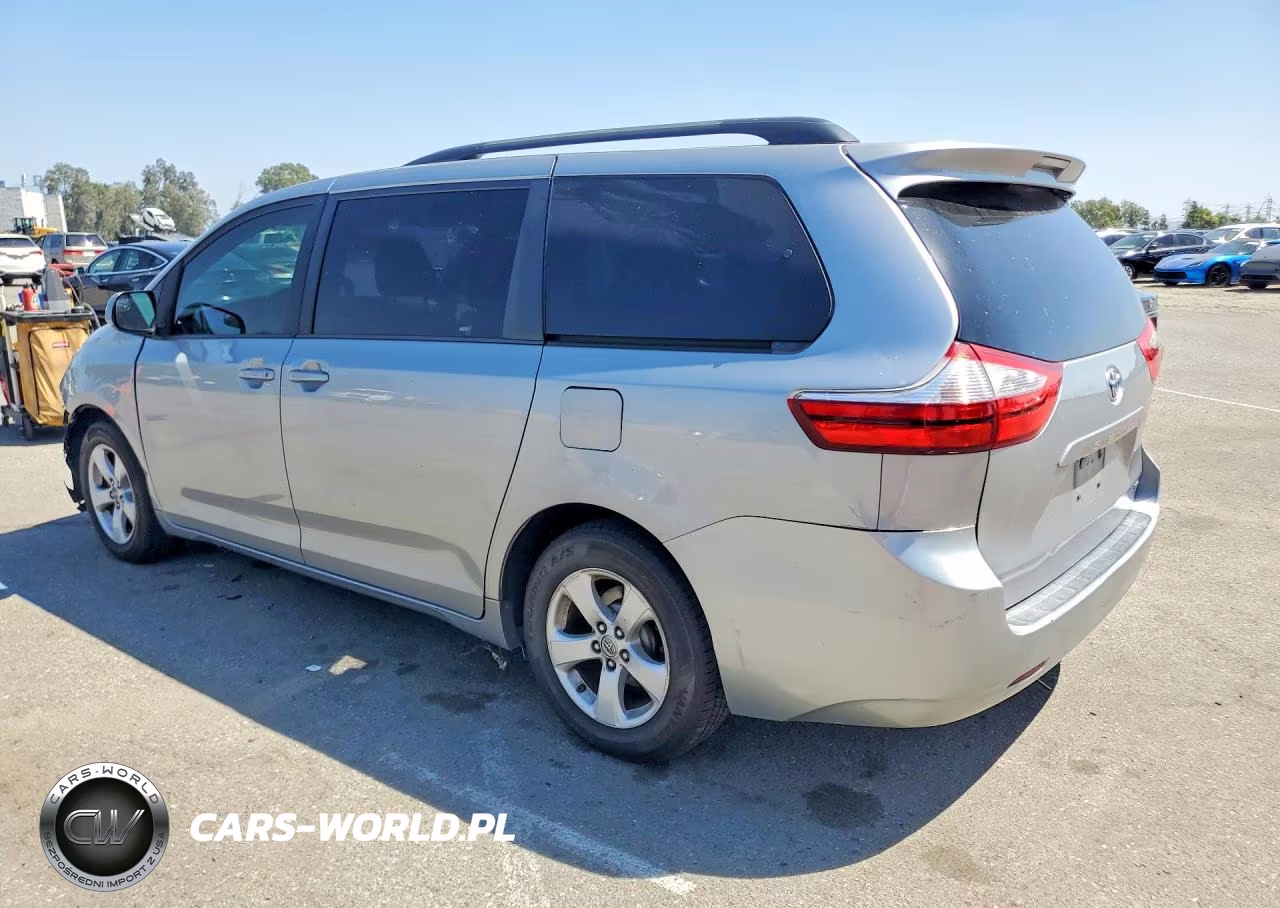 2017 Toyota Sienna Le VIN:5TDKZ3DC3HS894492 - 2