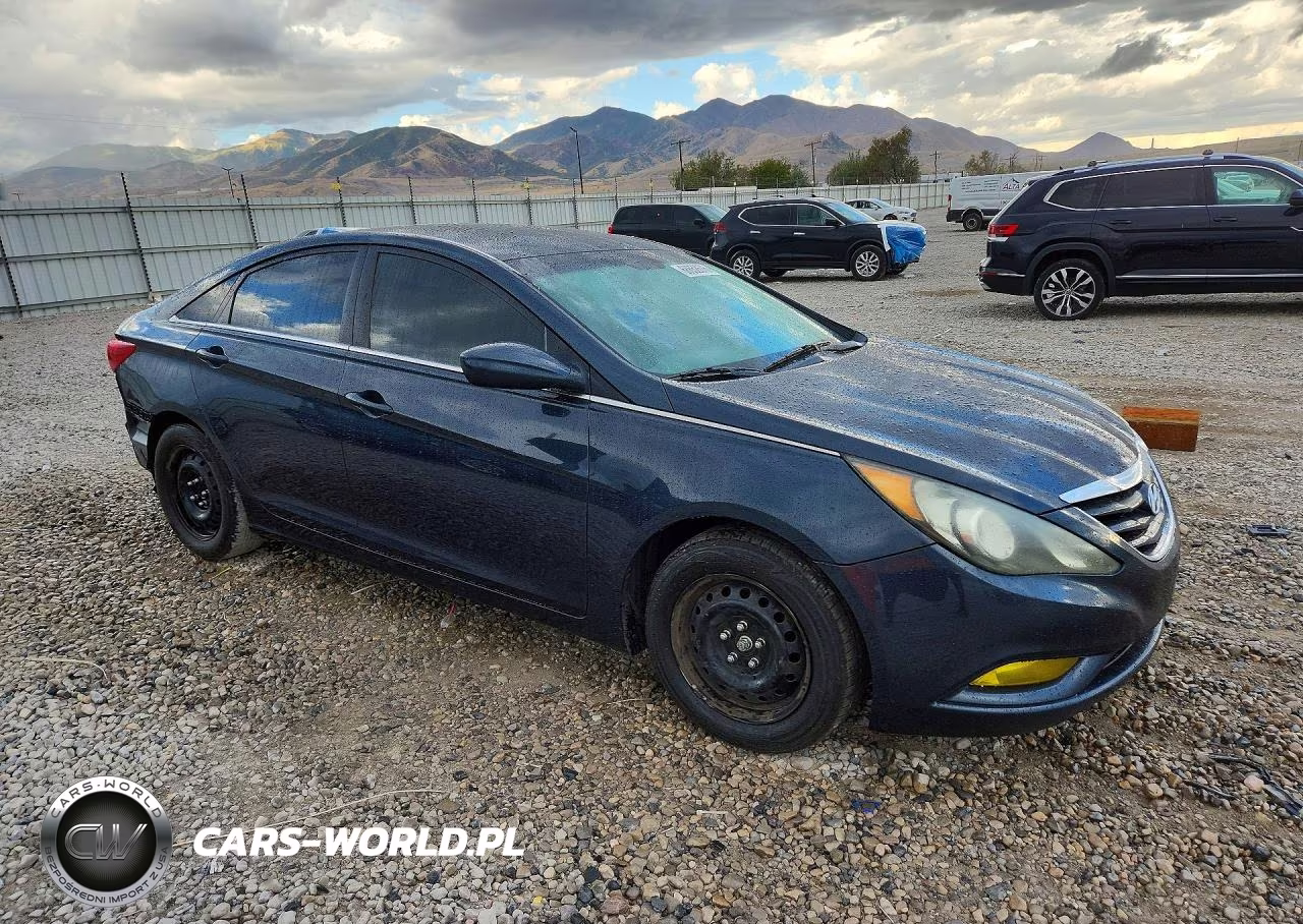 2012 Hyundai Sonata Gls VIN:5NPEB4AC4CH352201 - 4
