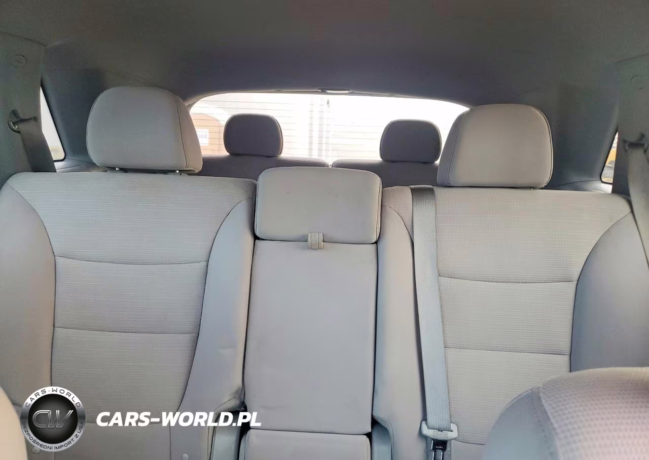 2015 Kia Sorento Lx VIN:5XYKT4A77FG596035 - 10